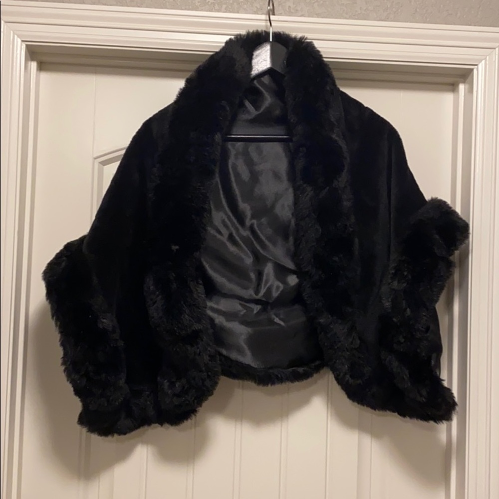 Faux fur shawl